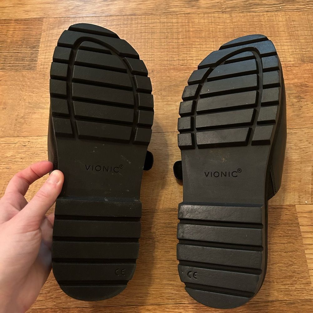 Vionic Women’s Size 9 Solid Black Rhinestone Buck… - image 4